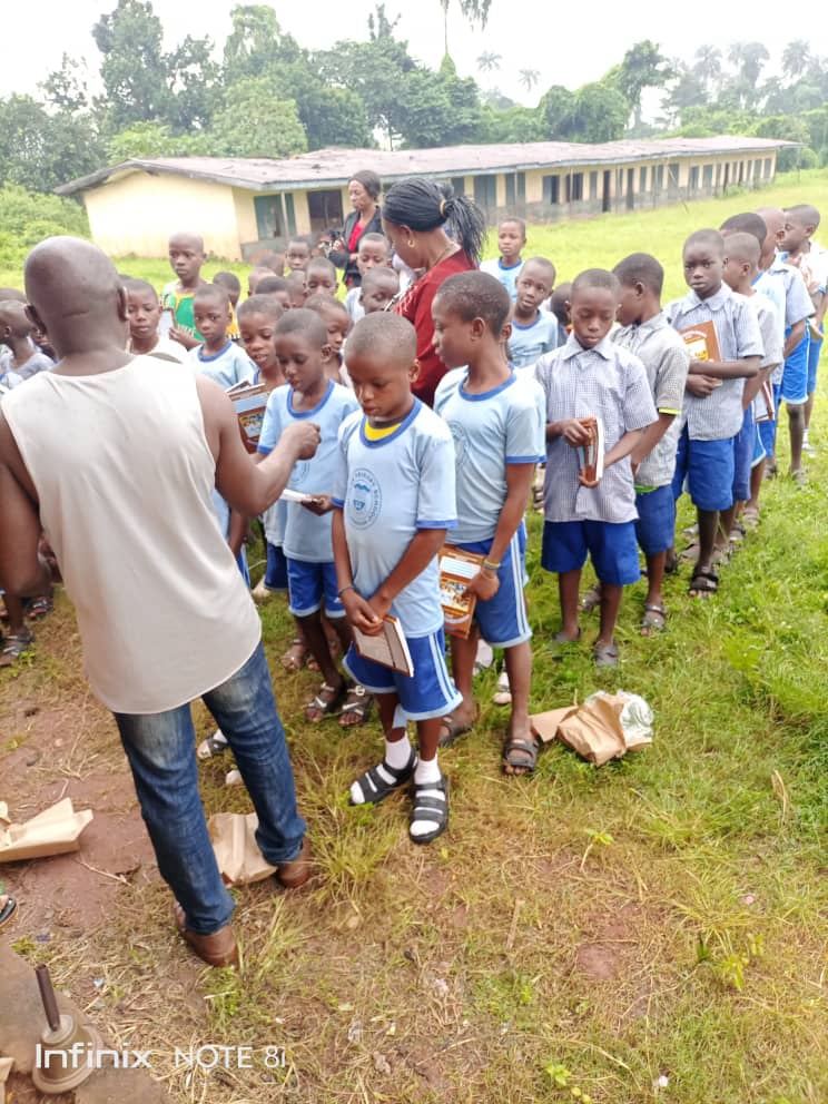 Donation of Notebooks for pupils of Umenlen Primary School, Ugbegun